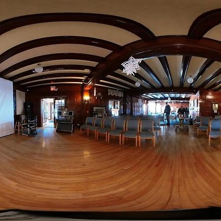 Red Rock Inn Экстерьер фото